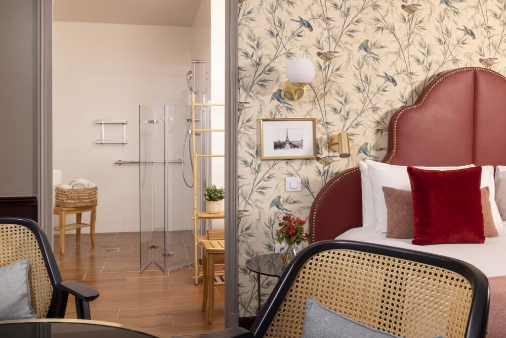Hôtel boulevard Saint-Germain Paris : chambre avec salle d'eau privative au Welcome Hotel Paris