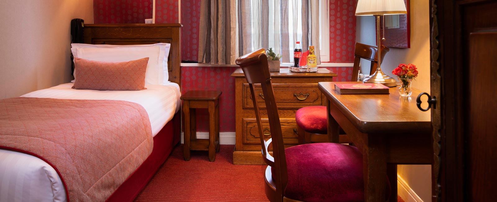 Chambre single hotel 2 etoiles Paris