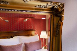 Book a Hotel with Good Reviews in Paris Center Book a Hotel with Good Reviews in Paris Center