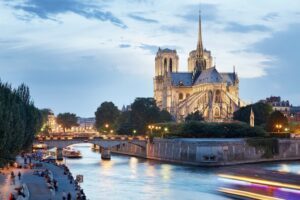 Hotel pour visiter Paris en 1 jour - Notre Dame de Paris